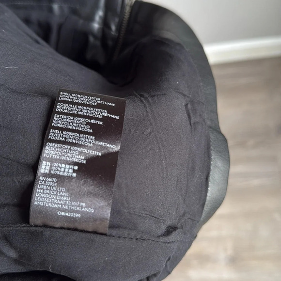 Free people zip front vegan leather mini skirt - Picture 7 of 7